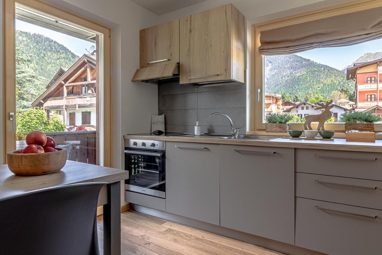 Suite Italy Pinzolo Due Giustino Dış mekan fotoğraf